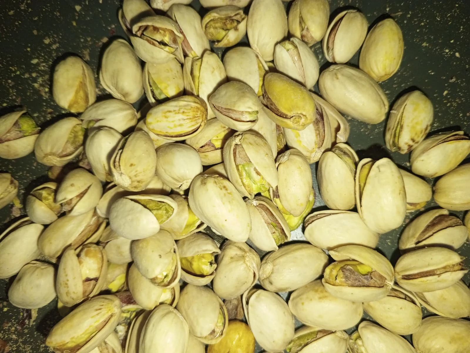 فستق أمريكي مسها